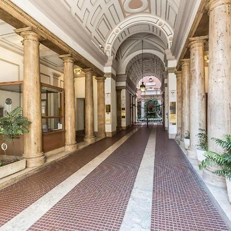 Magnifico Rome Hotell Exteriör bild